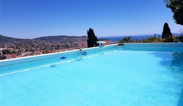 Panoramic sea view apartment