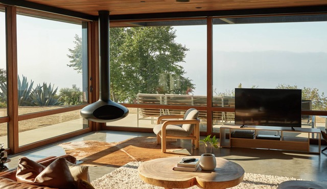 Panoramic Sea View, Designer MCM House + Studio