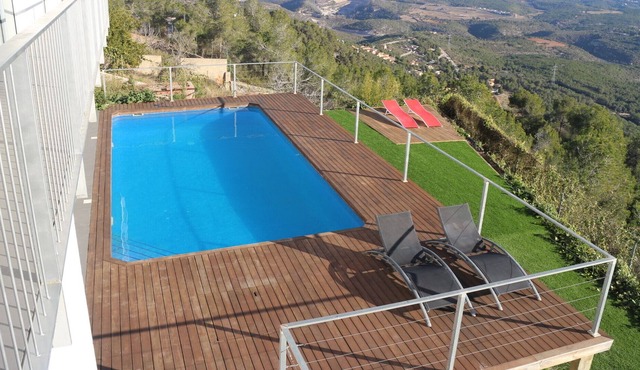 Panoramic Sea Views, Private Pool - Modern and very stylish