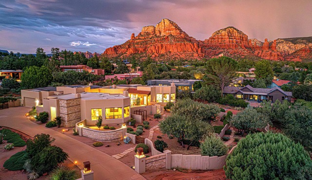 Panoramic Sedona Views, Game Room, Pool, Hot Tub!