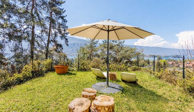 Panoramic terrace apartment 200 meters from the lake 2 terraces