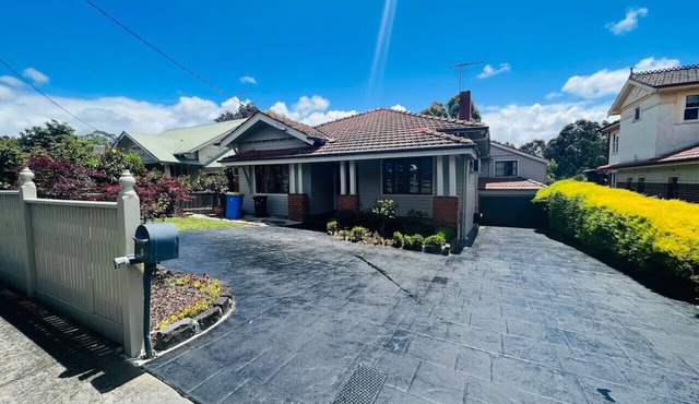 Panoramic Tree view Melbourne city with Mini Golf