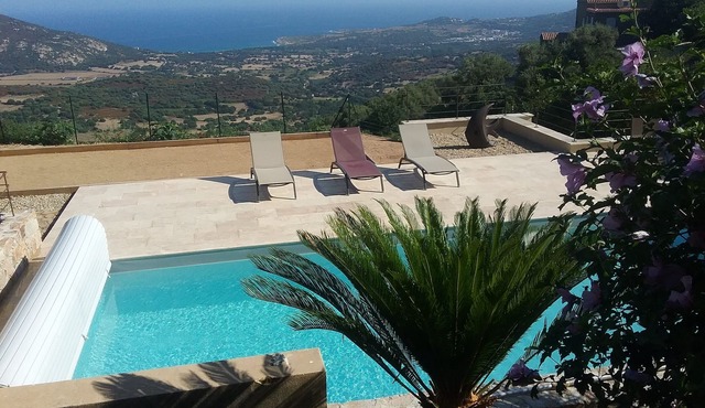 PANORAMIC VIEW 3 BEDROOM 2SDB PRIVATE POOL & PETANQUE, AIR CONDITIONING, WIFI