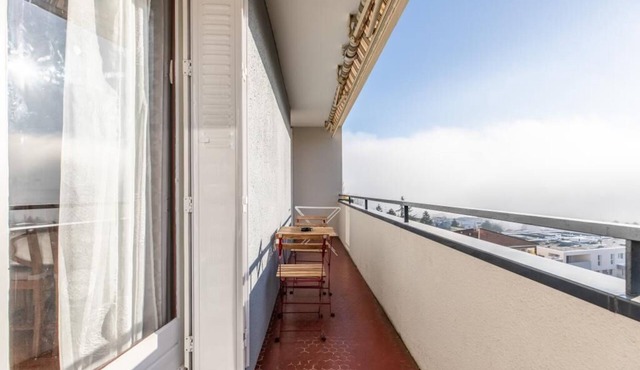 PANORAMIC VIEW * WIFI* BETWEEN CITY AND NATURE