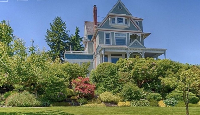 Panoramic views of Puget Sound