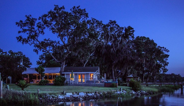 Panoramic Water Views, Deep Water Dock, Right outside Your Doors!