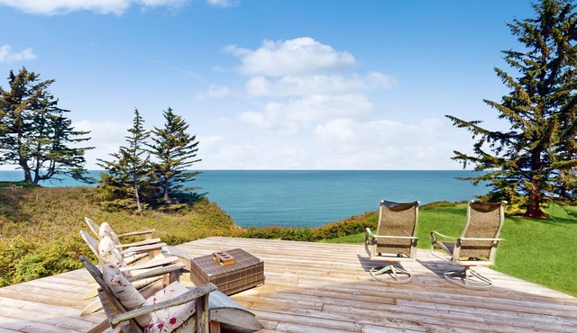 Panoramic waterview home with sauna, high end furnishings and fireplace