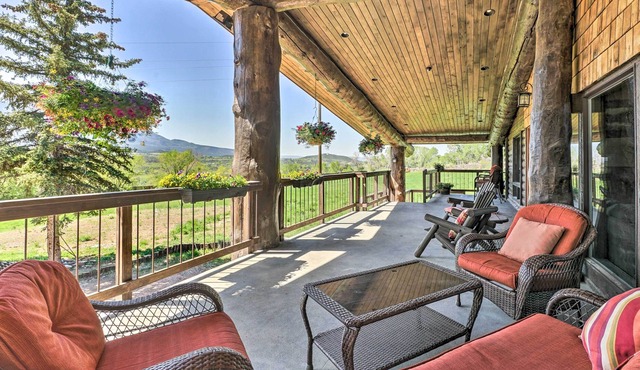 Paonia Apartment w/ Deck + Stunning Mountain Views