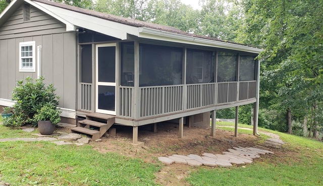 Papa Bear Bear-a-Dice CABINS Hot tub firepit BBQ hiking trails near Cassino