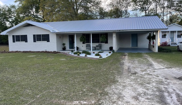 Papa & Mema’s Farmhouse