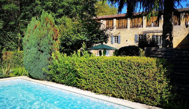 Paper mill in the heart of Périgord with private swimming pool