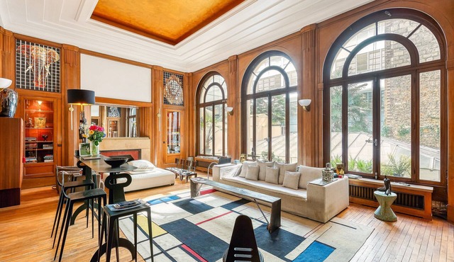 Par056 - Mansion-Style Apartment by Parc Monceau