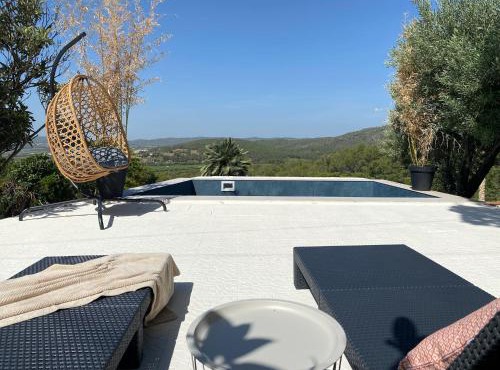 Para 12: piscina, BBQ, calma y café con vistas