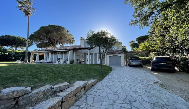 Paradise, -2 min walk to Pampelonne beach and Club 55