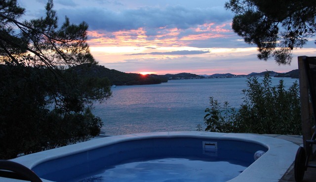 Paradise 30m from the sea