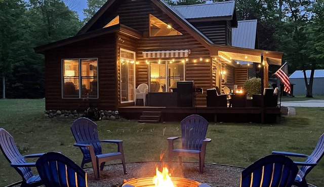 Paradise Acres- Summer at Paradise Acres 10 Min to Mackinaw + Boating!