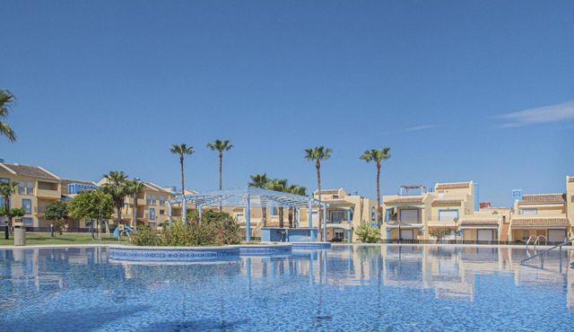 PARADISE Apartment. Fantastic terrace. Communal swimming pool. WIFI and beach.