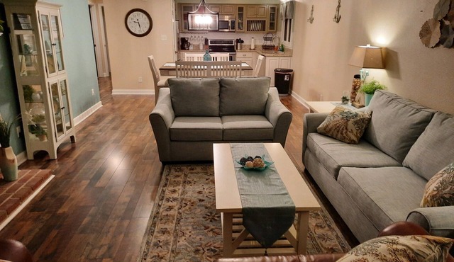 PARADISE AWAITS ALONG THE BANK OF THE JAMES!