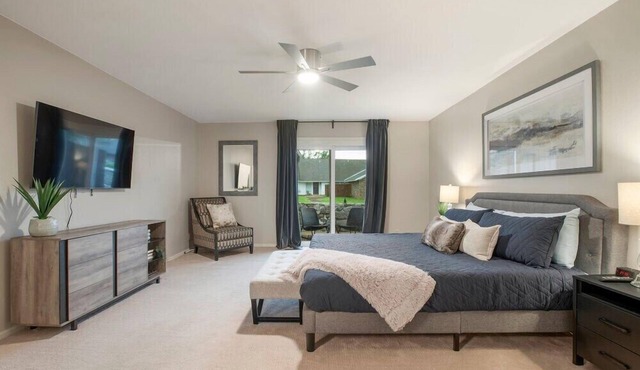 Paradise awaits. Southern Hills/ORU/River Spirit