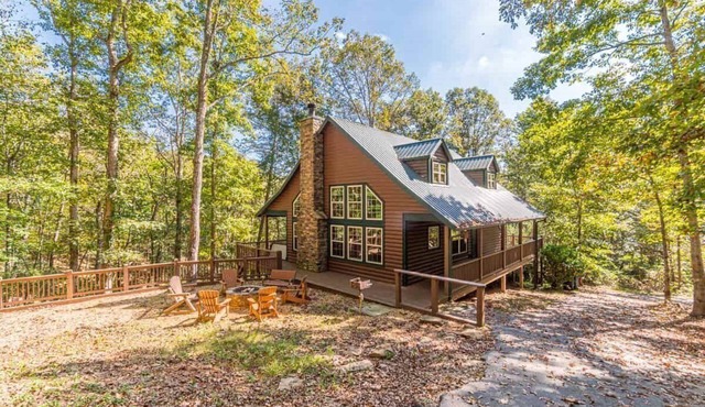 Paradise- Brand New Family Firepit/Grill Area w/Parklike Waterfall