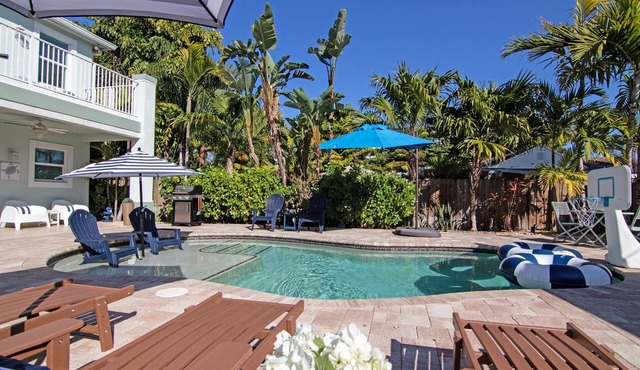 Paradise Breezes & Cottage House, Delray Beach