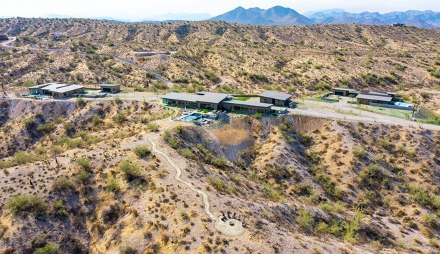 Paradise Canyon Retreat - 3 Private Estates