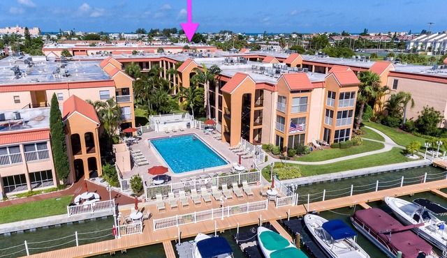 Paradise! Close to Beach.Heated Pool.Fishing Pier.Gated Community!