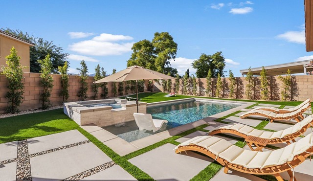 Paradise Coachella NEW Salt Water Pool & Landcape