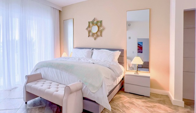 Paradise Deluxe - 2 bd Penthouse