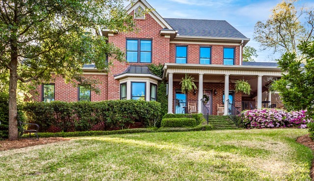 PARADISE FOUND Lakefront - Pool - Beautiful Views