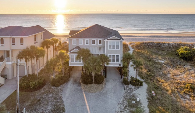 Paradise Found: Oceanfront Luxury w/Pool