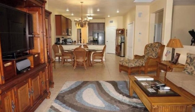 Paradise, full refund*, heated pool, sleeps 6