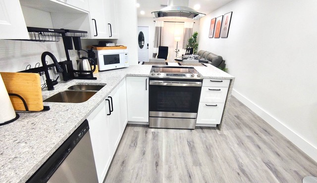 Paradise Gardens 2BDR Unit Near Hardrock Stadium