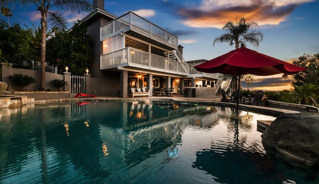 Paradise Hilltop Escape: GameRoom/PoolSlide/Pool/EVCharger/Volleyball/Basketball