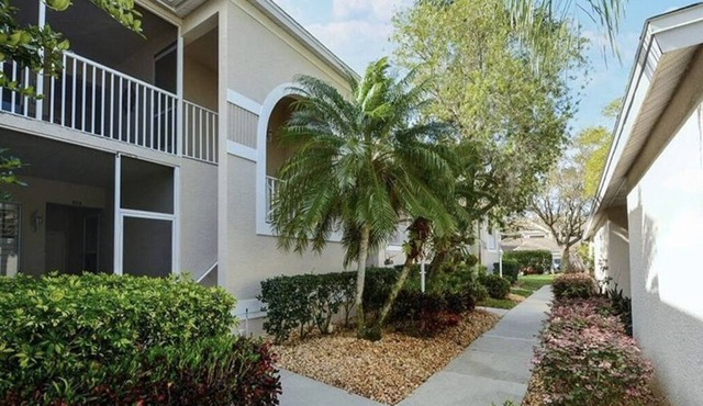 Paradise Home away from Home: Golf, Swimming, Tennis, & lots of Fun in the Sun!