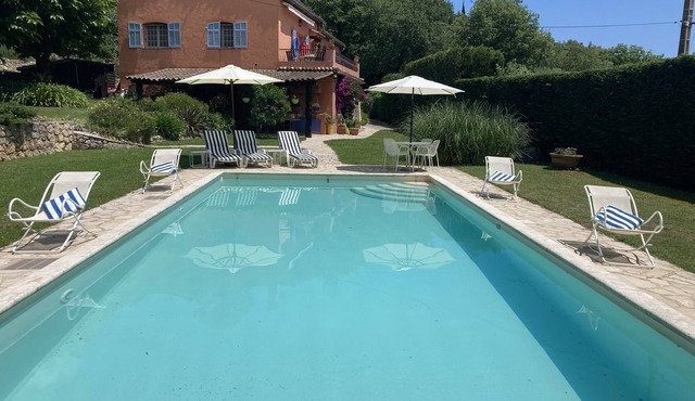 Paradise in Provence- A Quiet Retreat (3BR) with Pool, Terrace, Barbecue, Garden