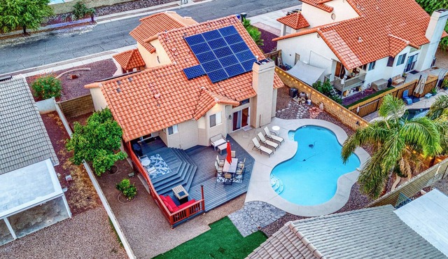 Paradise in Rita Ranch - HEATED POOL