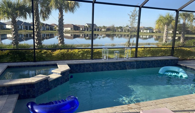 Paradise in River Hall country club