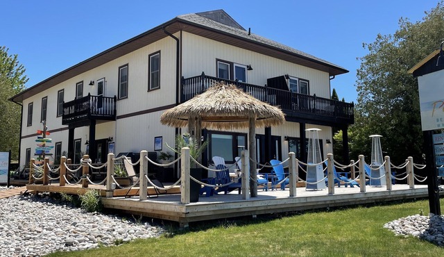 Paradise Inn On The Beach