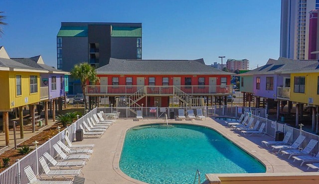 Paradise Isle Resort with Private Deck/Ocean View 3rd floor sleep 6 2 rooms