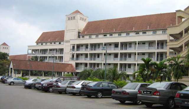 Paradise Lagoon Apartment