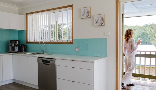 Paradise Lake - Walk to the lake!