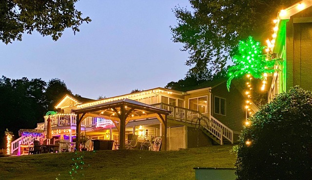 'Paradise Lakehouse' in Hickory w/Dock & Views!