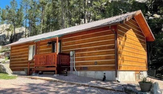 Paradise Land Cabin B