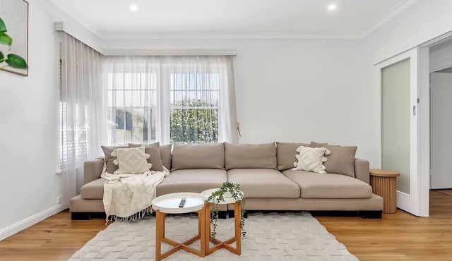 Paradise Living Quiet Stay near Shops and City Links