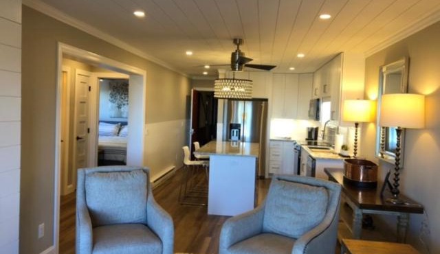 Paradise NEW 2B 2B Walk to slopes Hot Tubs