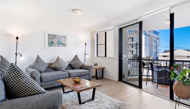 Paradise Ocean 2 Bedroom Apartment - CoastHM