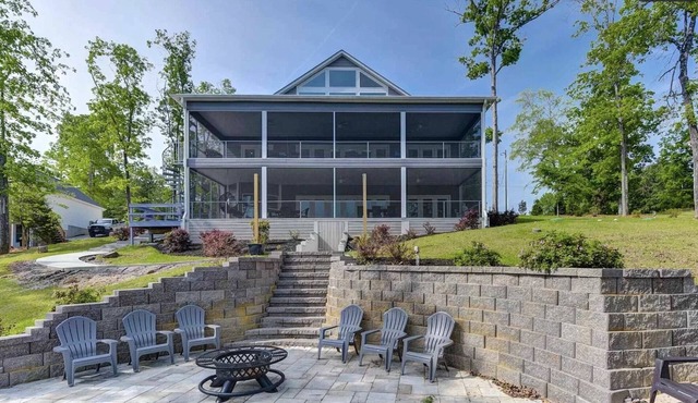 Paradise on Lake Murray! Haymar House with optional pontoon rental