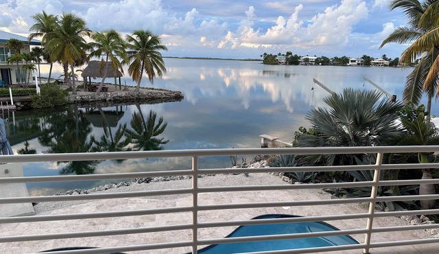 PARADISE on Sugarloaf Key! 704-650-8105 Summer and Fall low rates.