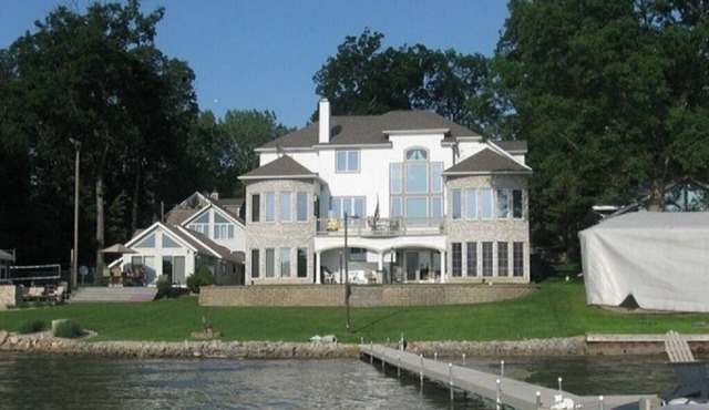 Paradise on the lake!
